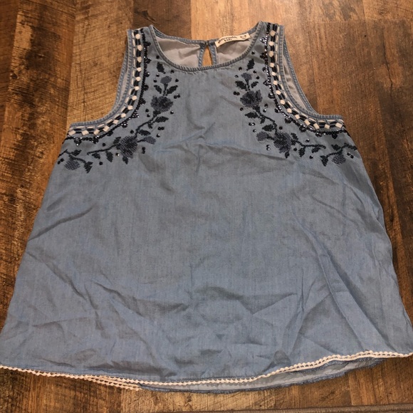 abercrombie kids Other - Abercrombie kids  embroidered tank top size 15/16
